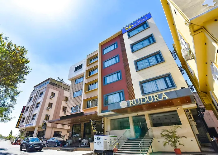 Fabhotel Prime Rudura Palace